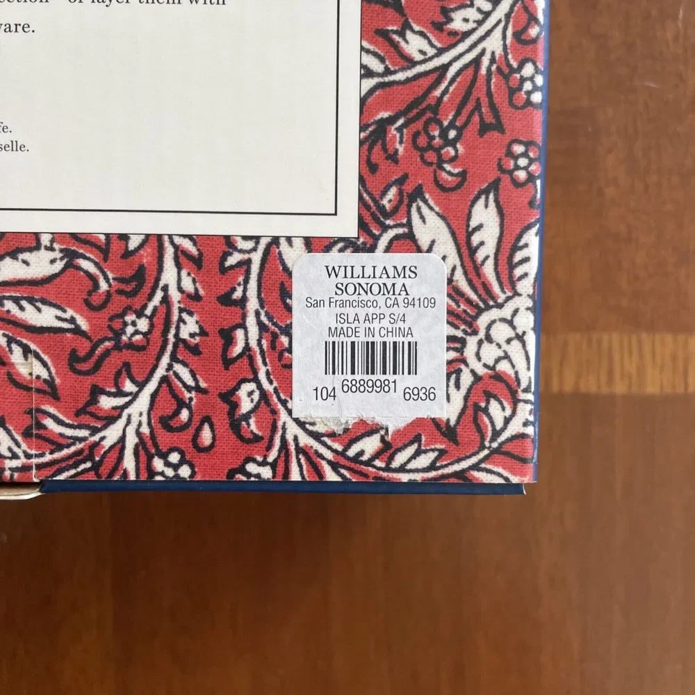 Williams Sonoma Isla Appetizer Plates Set of 4 NEW